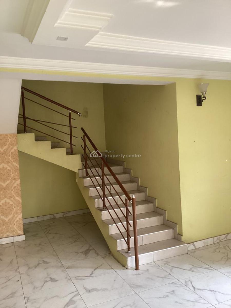 a Well Maintained 3 Bedroom Self Compound Duplex with a Bq, Off Admiralty, Lekki Phase 1, Lekki, Lagos, Semi-detached Duplex for Rent