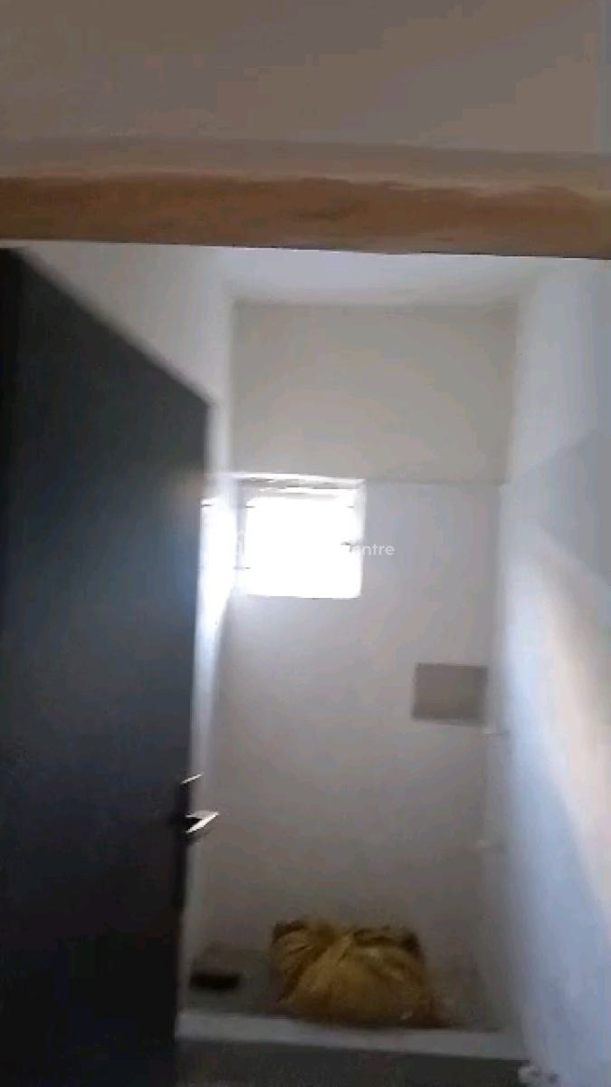 Newly Refurbished Decent 3 Bedroom Flat, Mende, Maryland, Lagos, Flat / Apartment for Rent