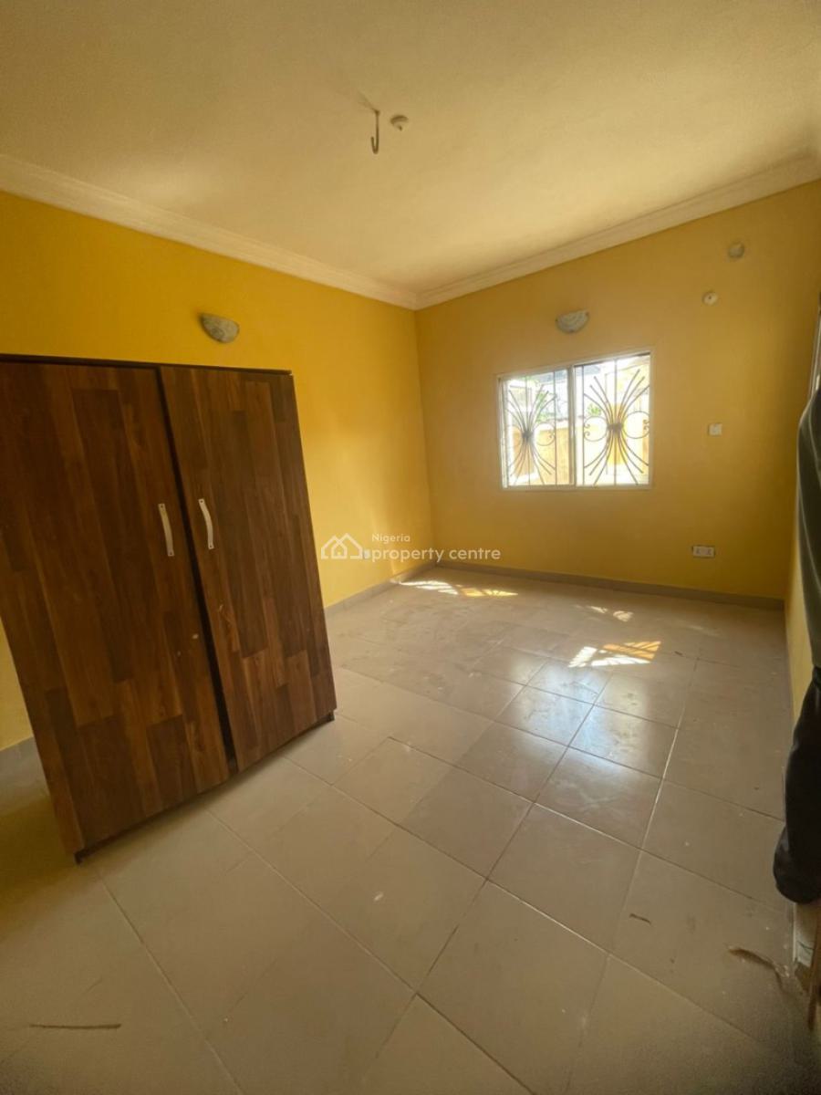 a Spacious and Sharp 3 Bedroom Apartment, Mobil Road, Ajah, Lagos, Flat / Apartment for Rent