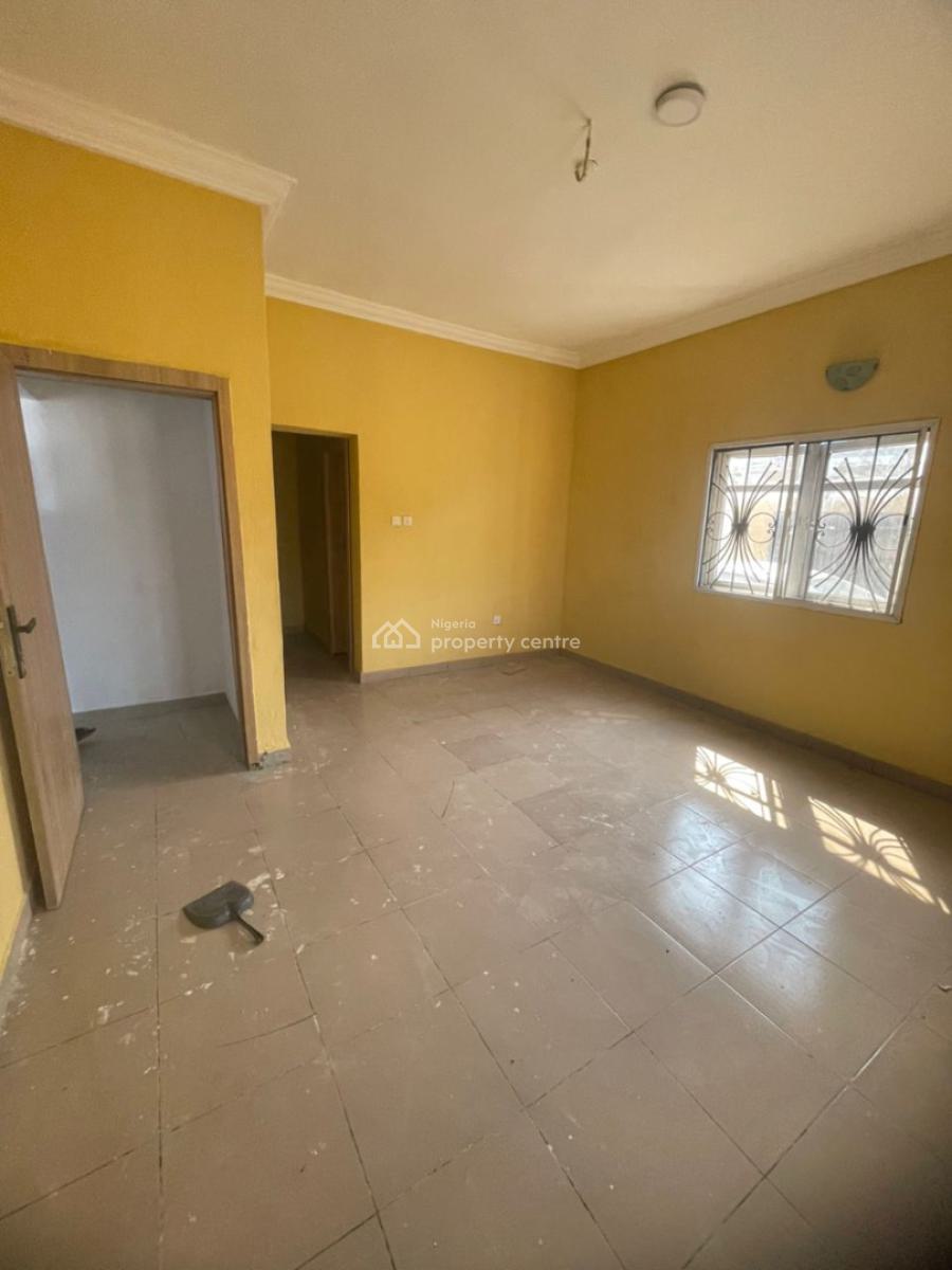 a Spacious and Sharp 3 Bedroom Apartment, Mobil Road, Ajah, Lagos, Flat / Apartment for Rent