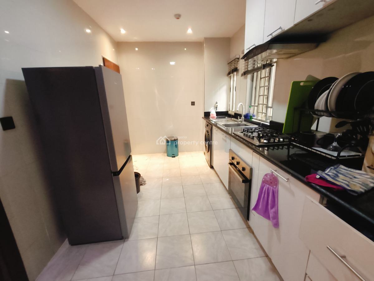 Mini Flat (room & Parlour) Apartment, Lekki Phase 1, Lekki, Lagos, Mini Flat (room and Parlour) Short Let