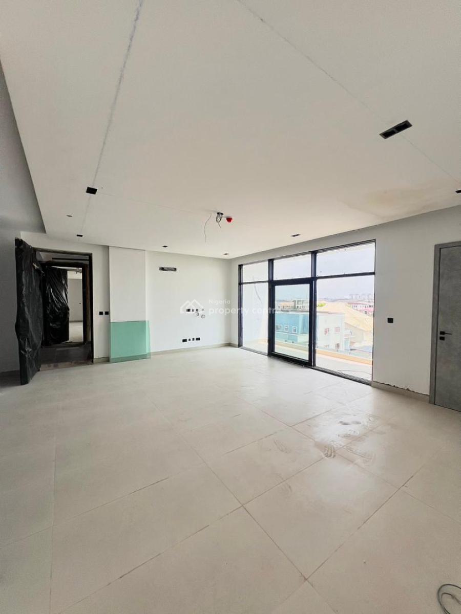 3-bedroom with Bq, Elevator, Rooftop Terrace, Rooftop Pool, and Gym, Lekki Phase 1, Lekki, Lagos, Flat / Apartment for Sale