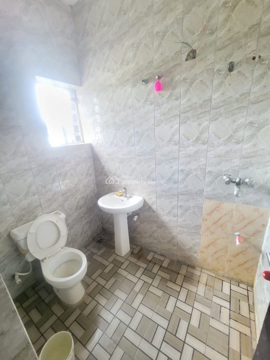 Sharp and Clean 2 Bedroom Flat, United Estate, Sangotedo, Ajah, Lagos, Flat / Apartment for Rent