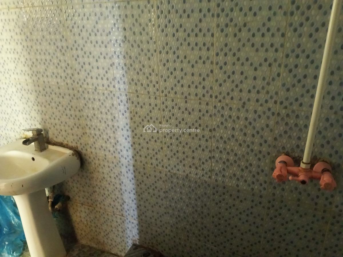 Nice 2 Bedroom Flat, Off Lekki Scheme 2, Abraham Adesanya, Ajiwe, Ajah, Lagos, Flat / Apartment for Rent