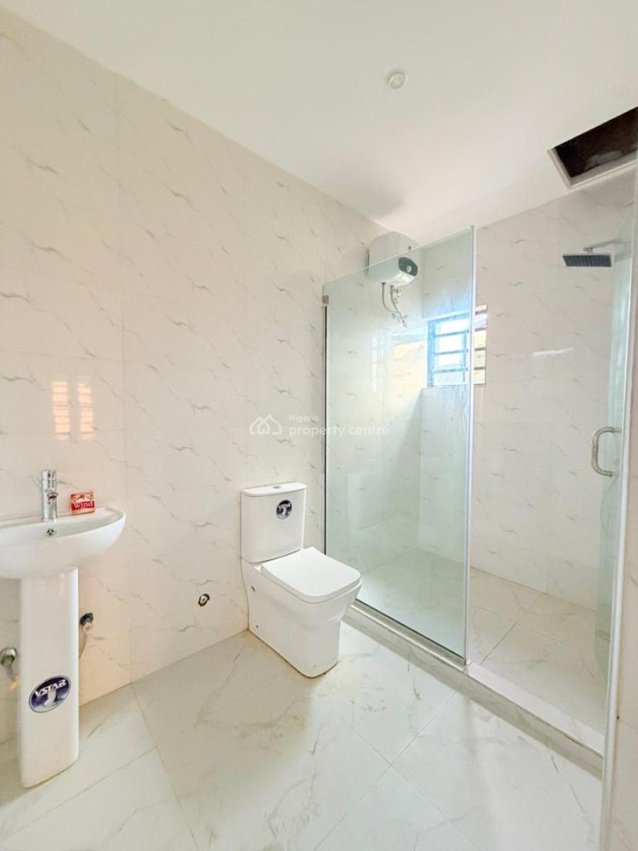 4 Bedroom Semi Detached Duplex, Magodo, Lagos, Semi-detached Duplex for Sale