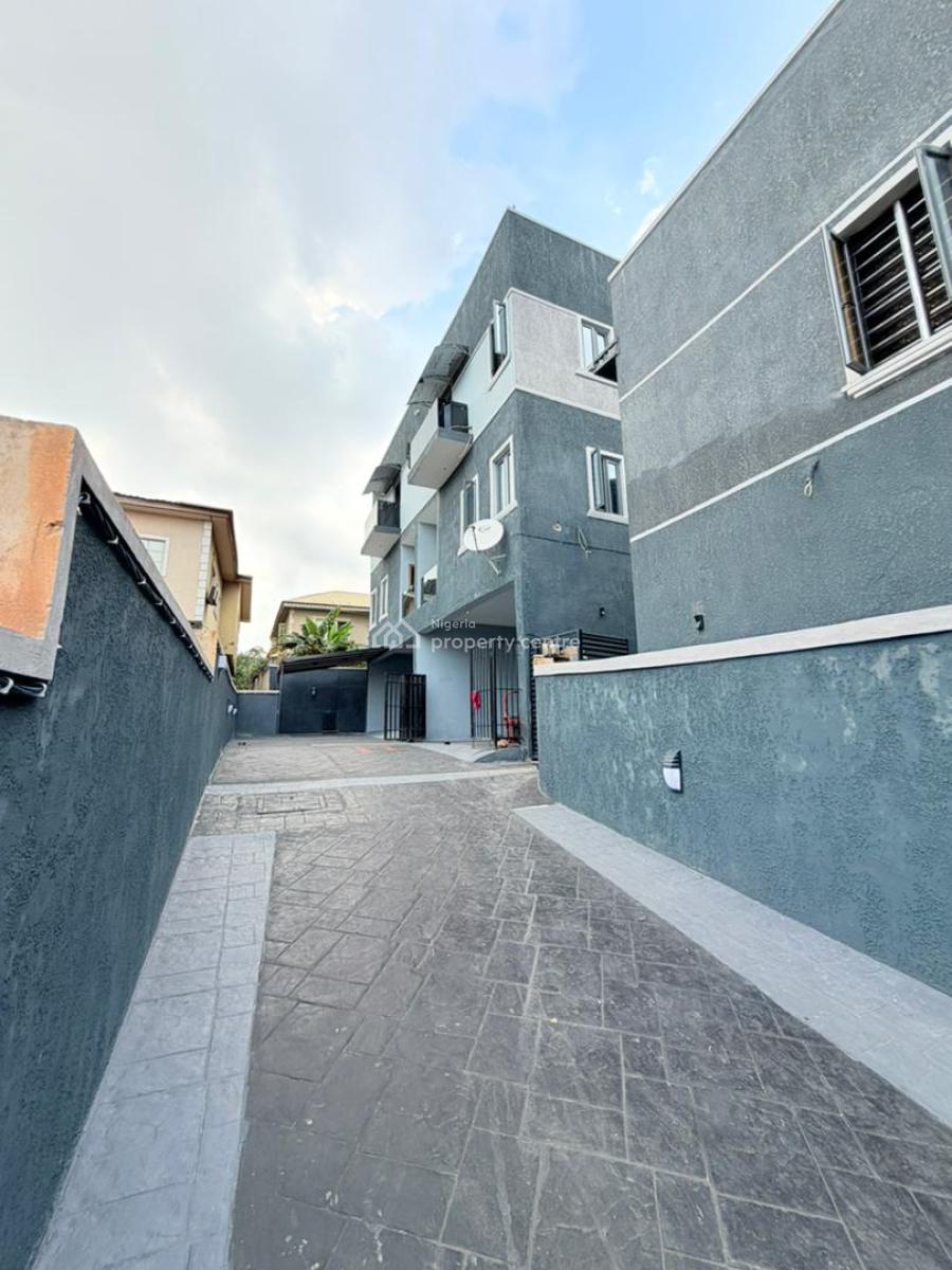 Newly 4 Bedroom Semi Detached Duplex, Magodo, Lagos, Semi-detached Duplex for Sale