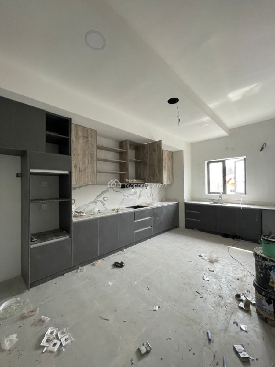 Luxury 3 Bedroom Penthouse with Swimming Pool, Bq, Lekki Phase 1, Lekki, Lagos, Block of Flats for Sale