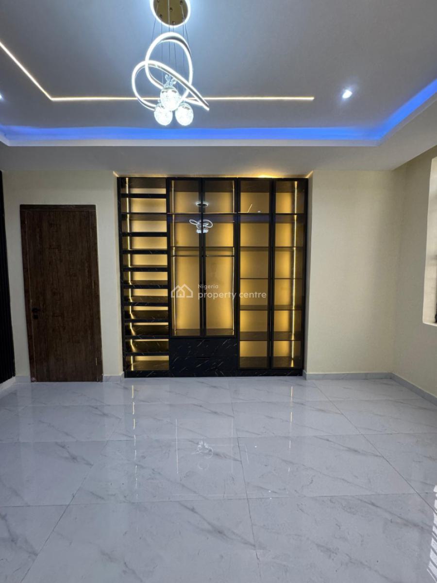 Luxury 2 Bedroom Apartment with Elevator, Bq, Lekki Phase 1, Lekki, Lagos, Flat / Apartment for Sale