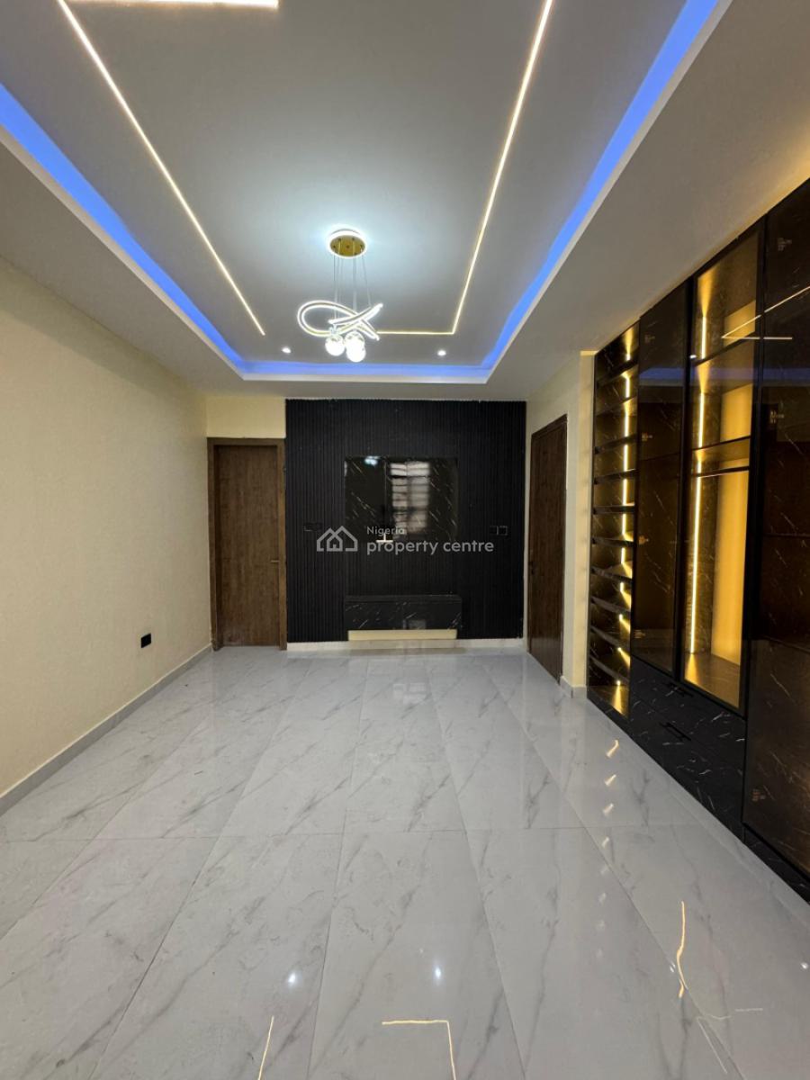 Luxury 2 Bedroom Apartment with Elevator, Bq, Lekki Phase 1, Lekki, Lagos, Flat / Apartment for Sale