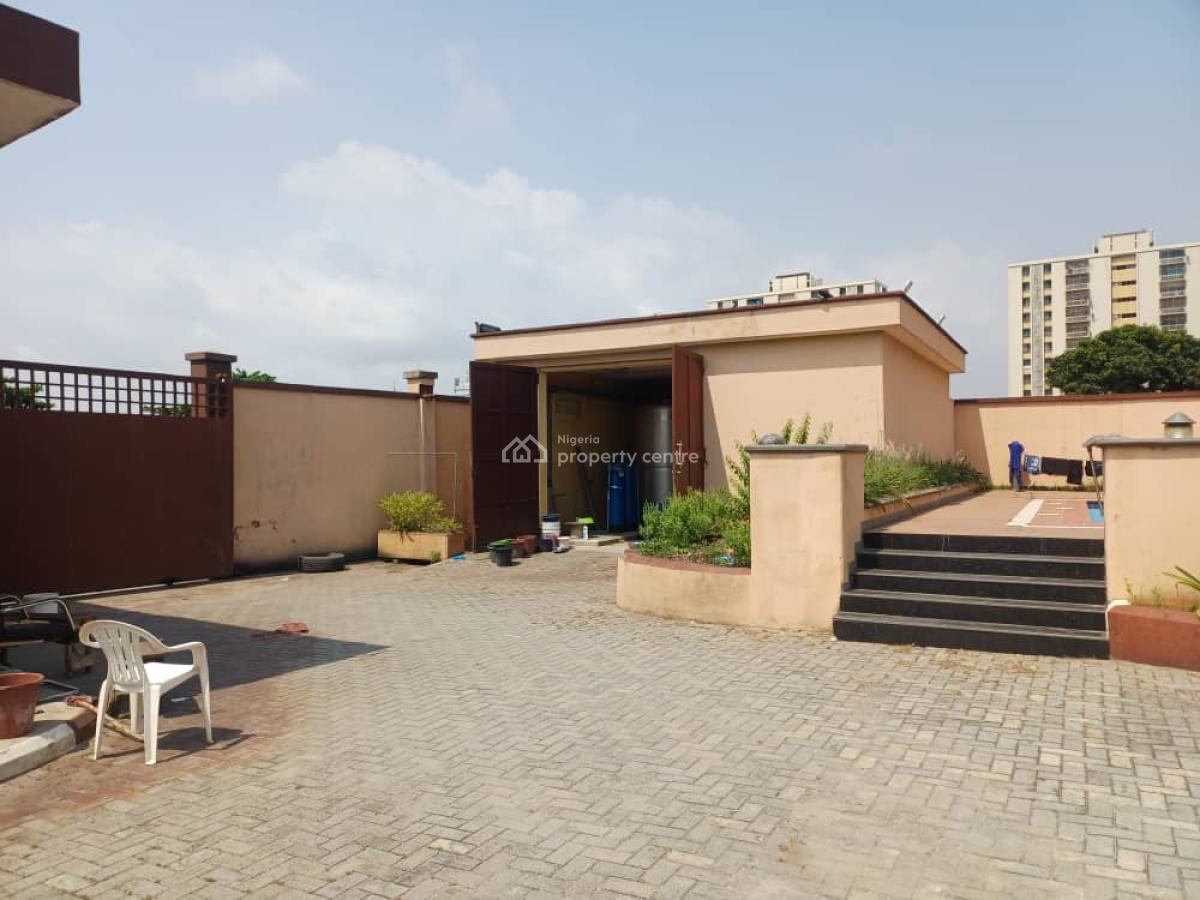 Luxury 18 Units of 3 Bedroom Apartment with a Bq Each and Swimming Pool, Victoria Island (vi), Lagos, Commercial Property for Rent