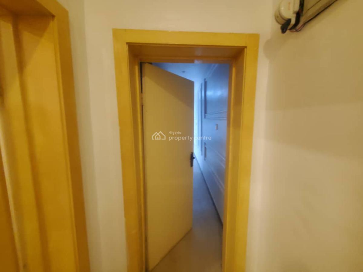 Fully Serviced 3 Bedrooms Flat, Lekki County, Ikota, Lekki, Lagos, Flat / Apartment for Sale