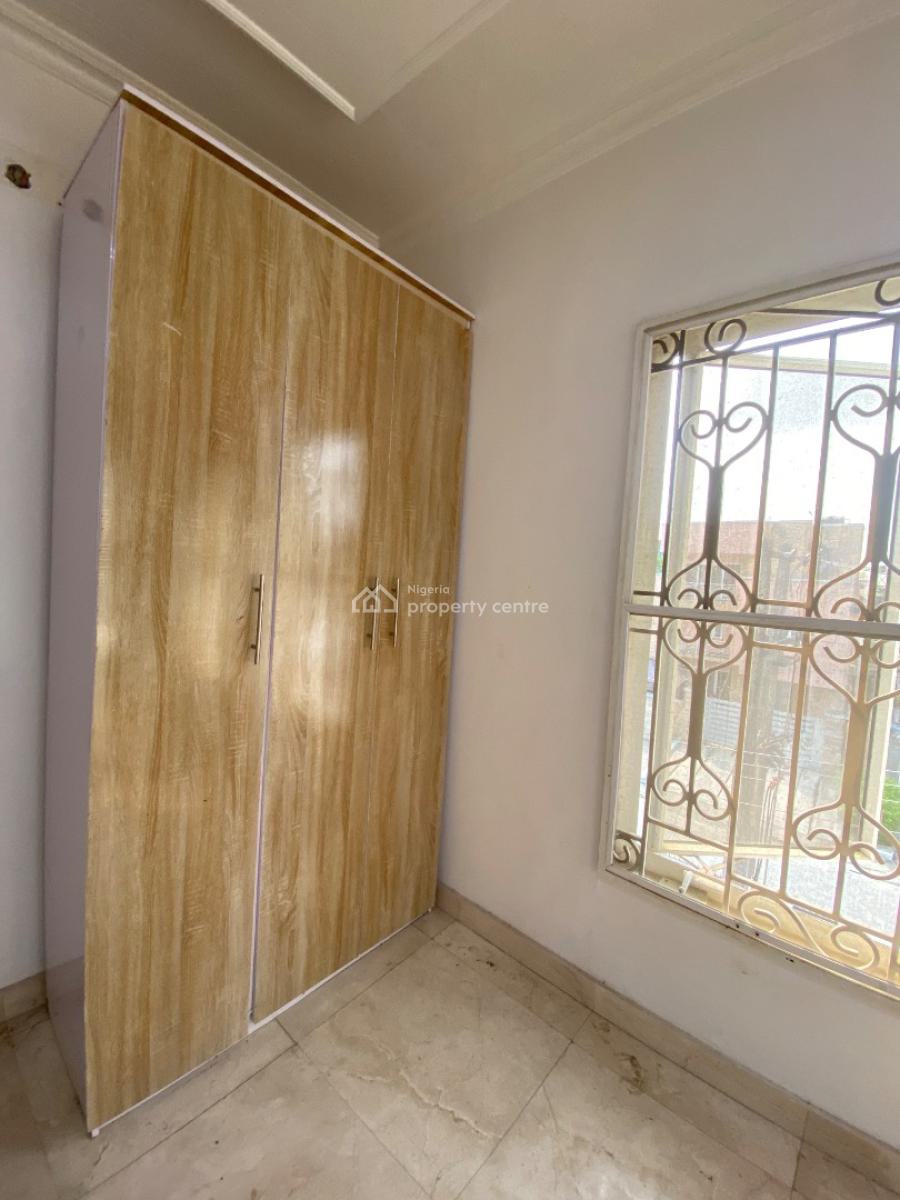 Luxury 3 Bedroom Flat Along Admiralty Way, Along Admiralty Way, Lekki Phase 1, Lekki, Lagos, Flat / Apartment for Rent