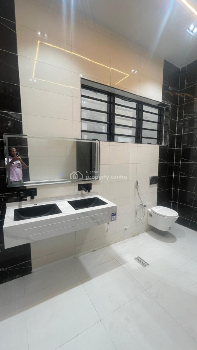 a Luxuriously Spacious 5-bedroom Duplex, Chevron, Lekki, Lagos, Detached Duplex for Sale