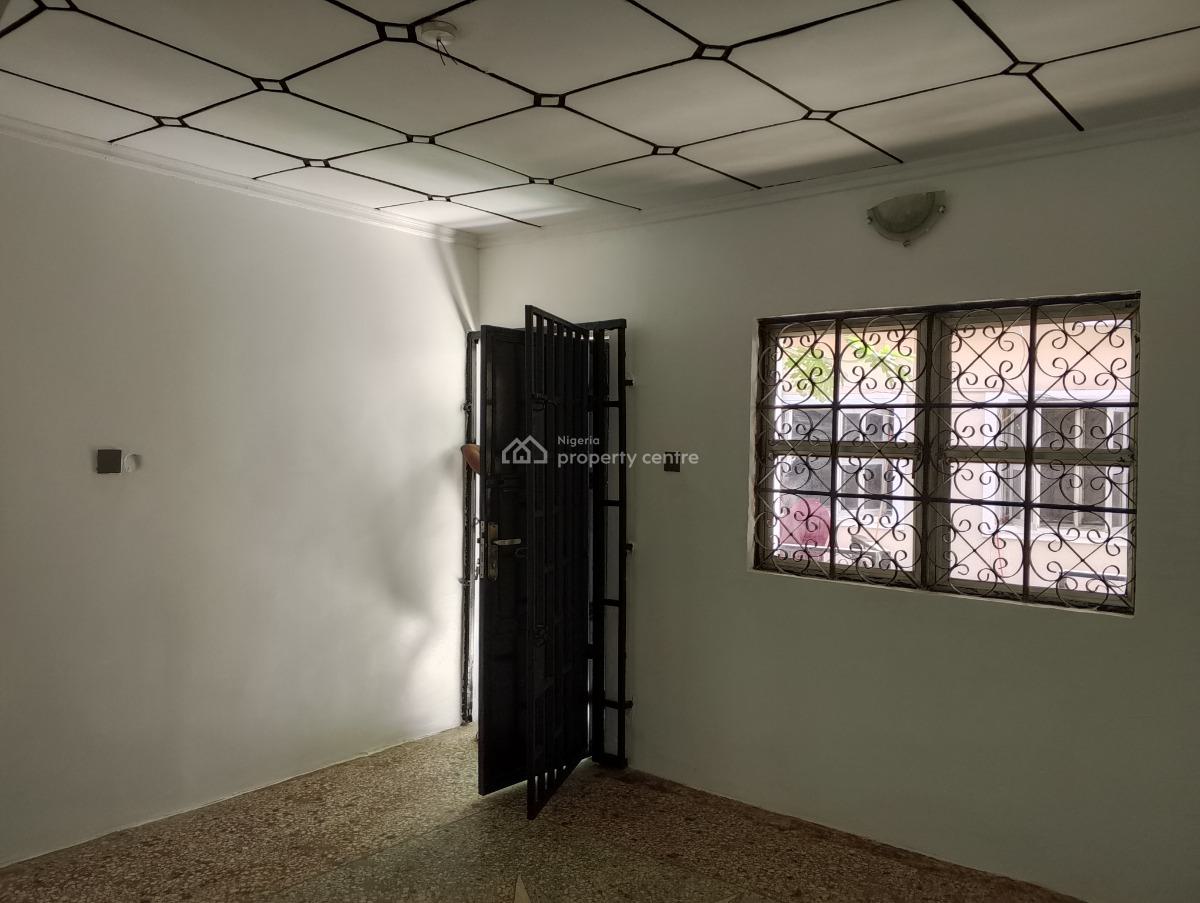 2 Bedrooms Flat, Bergville Road, Gaduwa, Abuja, Flat / Apartment for Rent