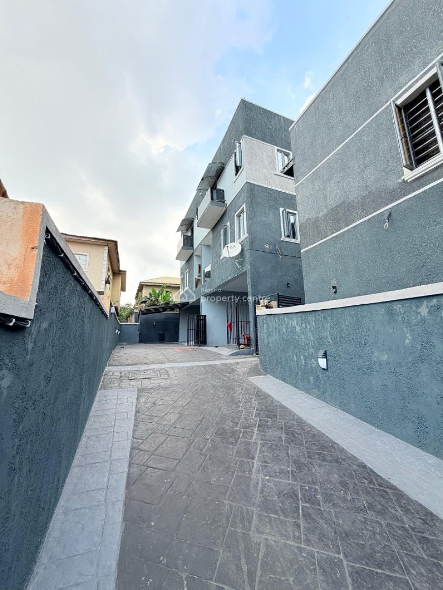 Newly Built 4 Bedroom Semi Detached Duplex with Bq, Magodo, Lagos, Semi-detached Duplex for Sale