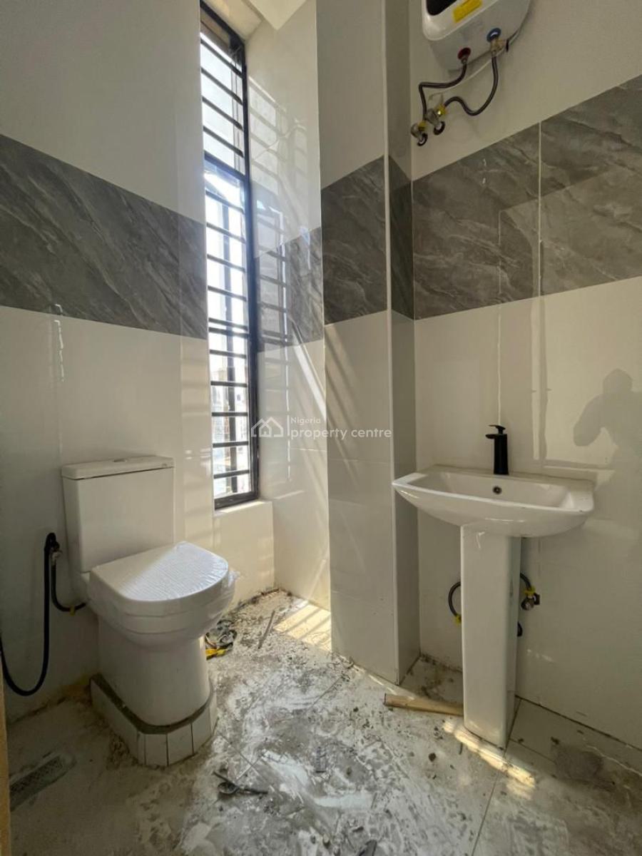 Luxury 2 Bedroom Penthouse Apartment with Elevator, Lekki, Lagos, Flat / Apartment for Sale