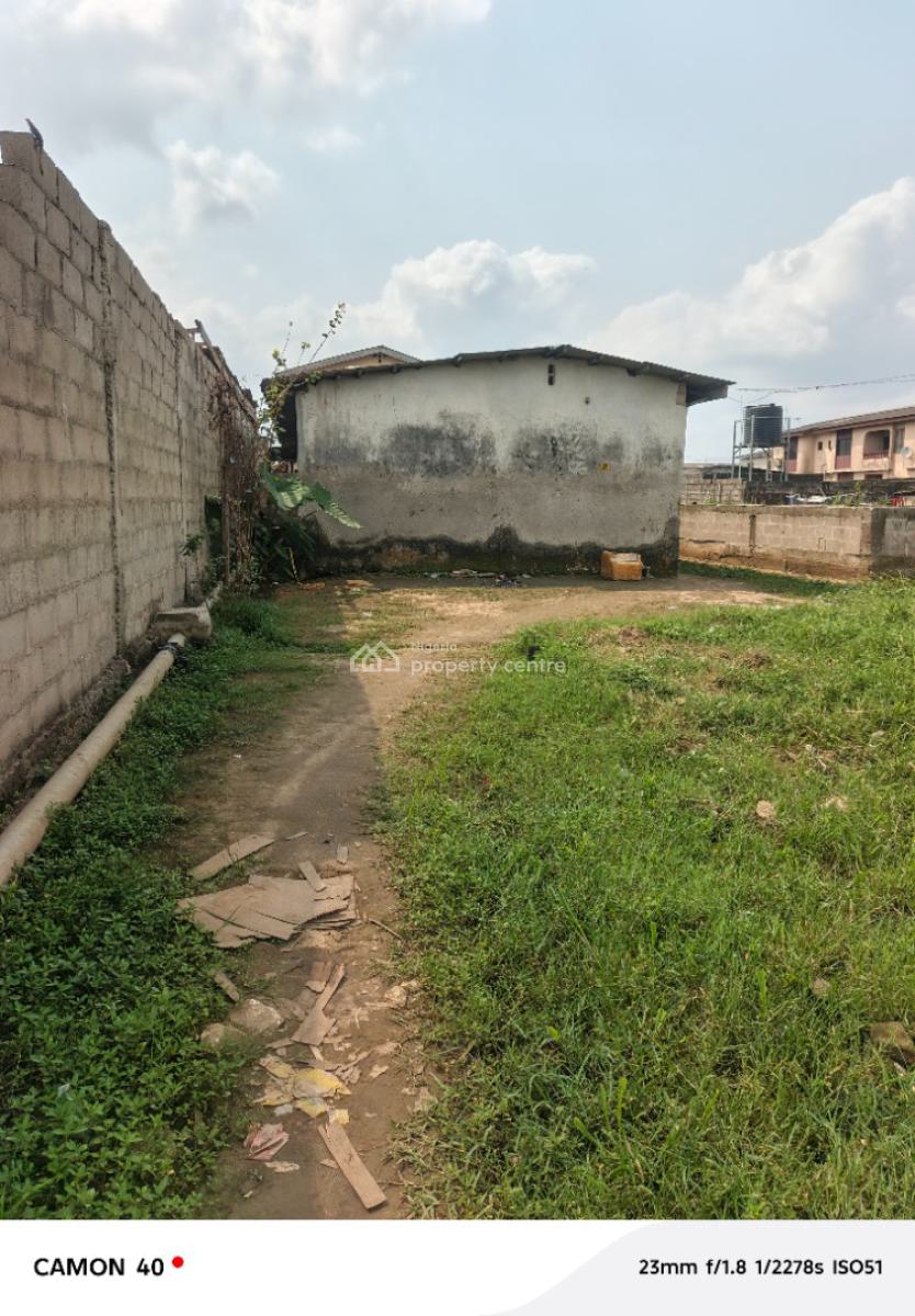 a Demolishable Bungalow on Half Plot of Land, Off Ijedodo Road Close to Fire Junction, Ijegun, Ikotun, Lagos, Detached Bungalow for Sale