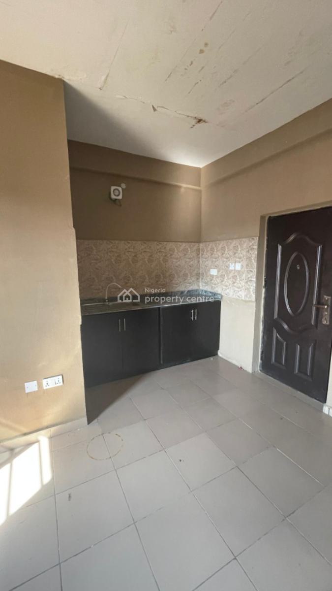 Studio Apartment, 13, Obayan Street, Akoka, Yaba, Lagos, Self Contain (single Rooms) for Rent