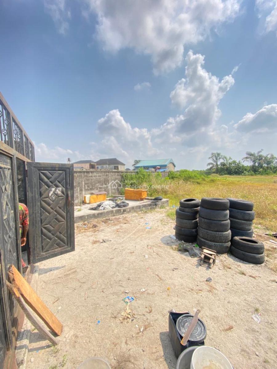 Gated and Well Fenced 5plots of Land(3000sqm)suitable for All Purposes, Directly Facing The Major Ogombo Express Road, Ogombo, Ajah, Lagos, Commercial Land for Rent