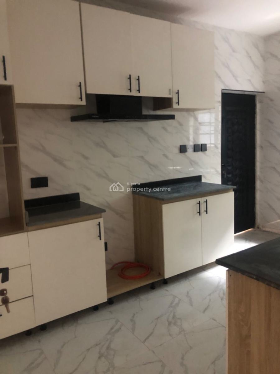 Most Spacious 3 Bedrooms Flat Ever, Peninsula Garden, Behind Blenco, Sangotedo, Ajah, Lagos, Flat / Apartment for Rent