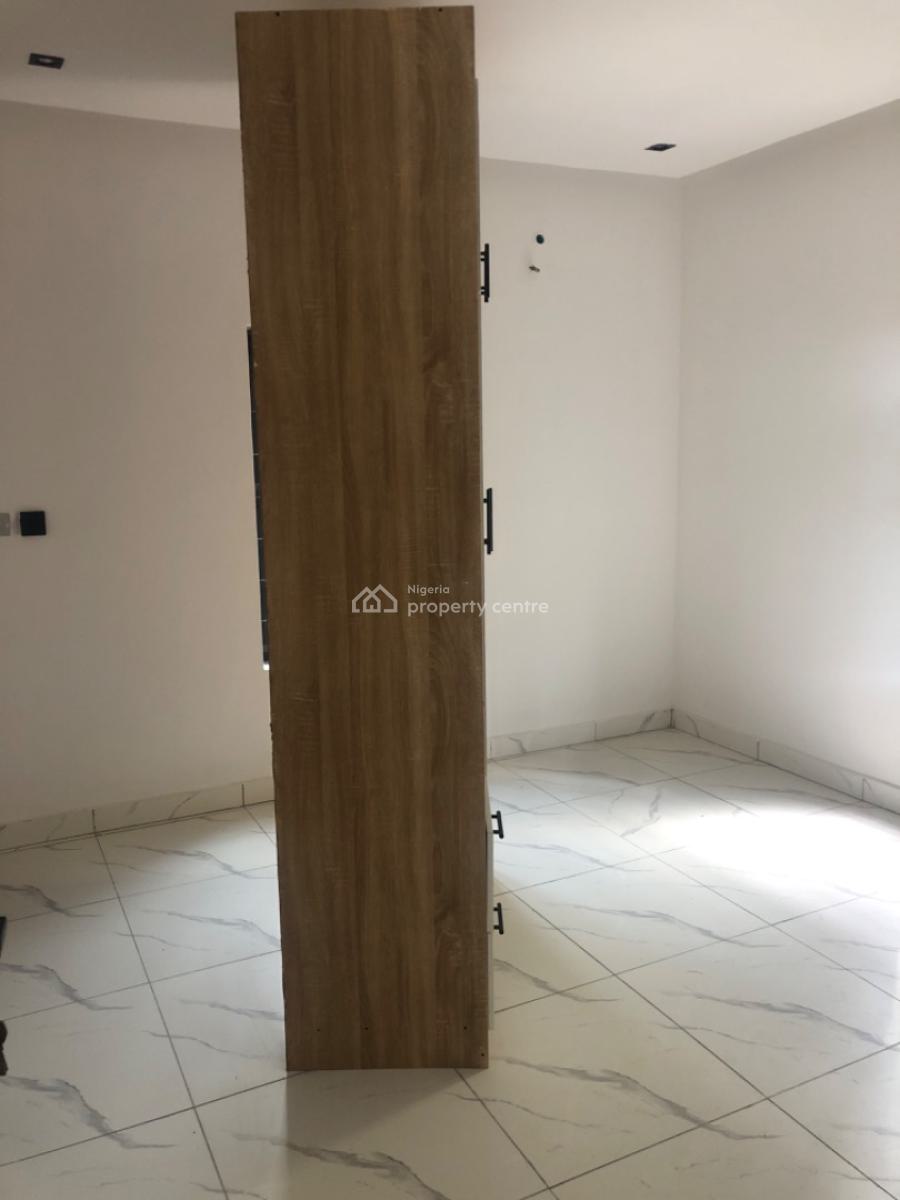 Most Spacious 3 Bedrooms Flat Ever, Peninsula Garden, Behind Blenco, Sangotedo, Ajah, Lagos, Flat / Apartment for Rent