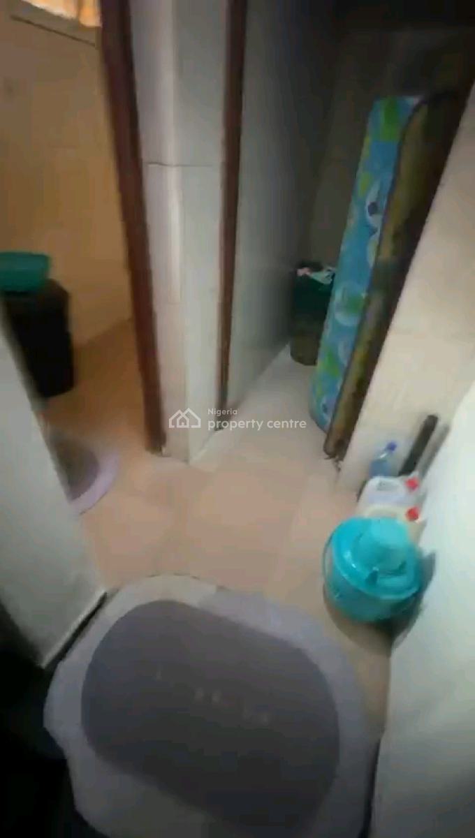 Neatly Used, Spacious and Standard 2 Bedroom Flat, Off Kayode Street, Onipanu, Shomolu, Lagos, Flat / Apartment for Rent