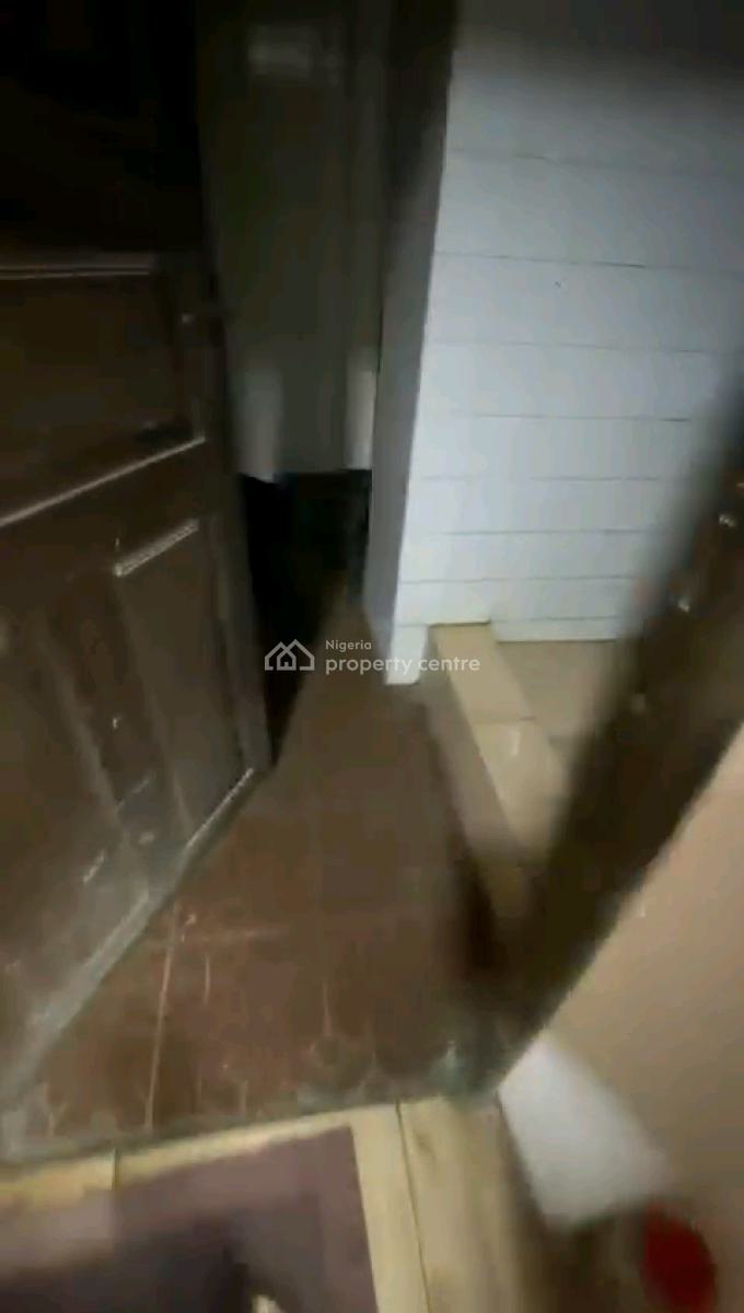 Neatly Used, Spacious and Standard 2 Bedroom Flat, Off Kayode Street, Onipanu, Shomolu, Lagos, Flat / Apartment for Rent