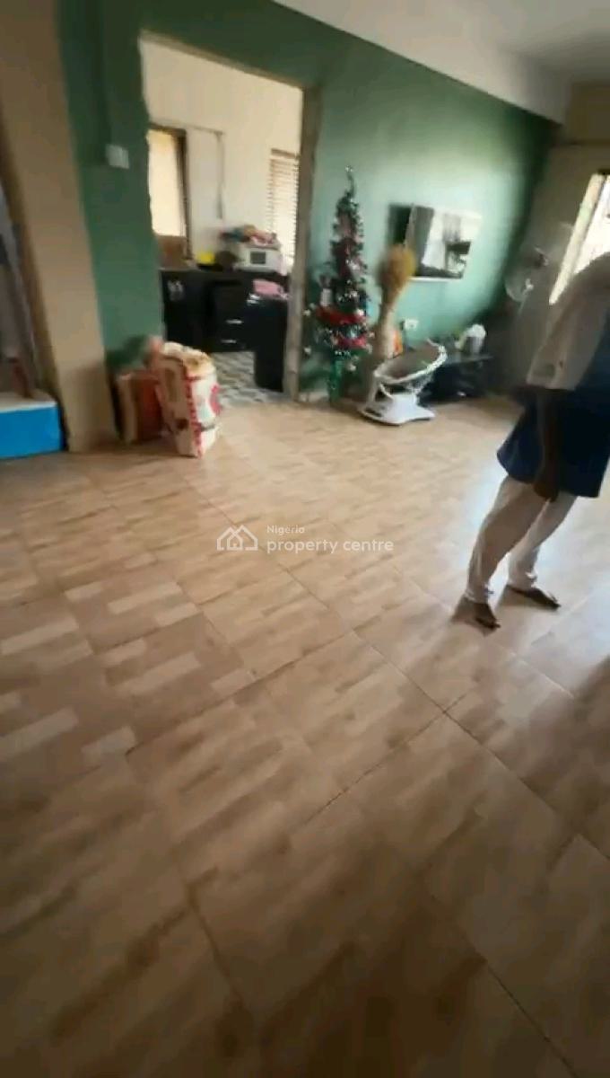 Neatly Used, Spacious and Standard 2 Bedroom Flat, Off Kayode Street, Onipanu, Shomolu, Lagos, Flat / Apartment for Rent