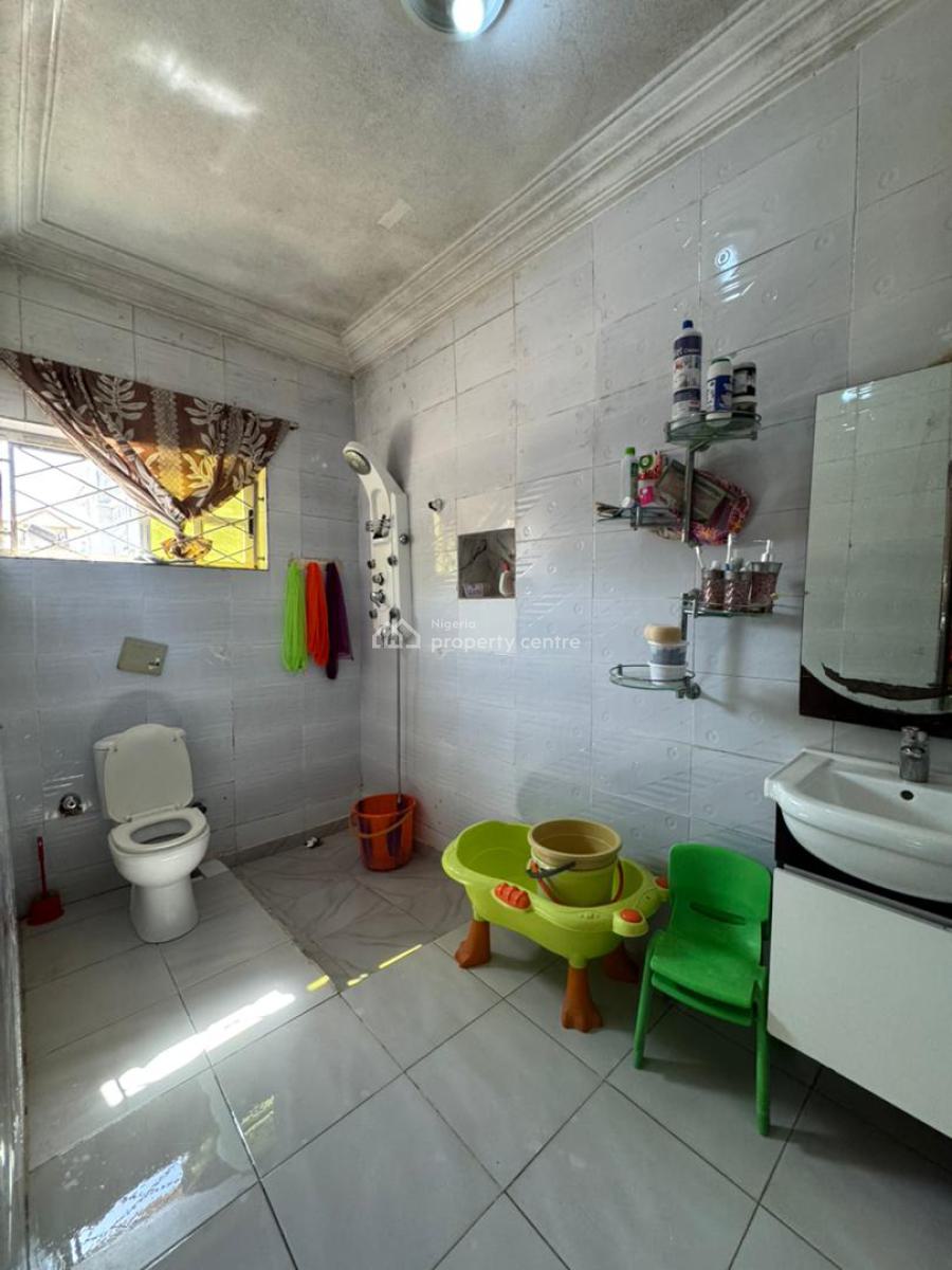 a Lovely Three Bedroom Apartment with Bq, Fha, Gwarinpa, Abuja, House for Sale