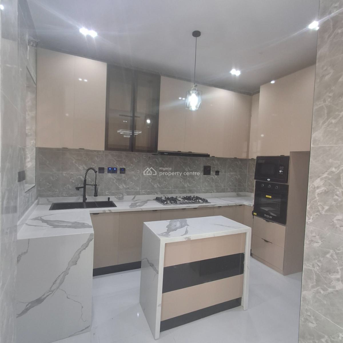 Two Bedroom Apartments, Ologolo, Lekki, Lagos, Flat / Apartment for Sale