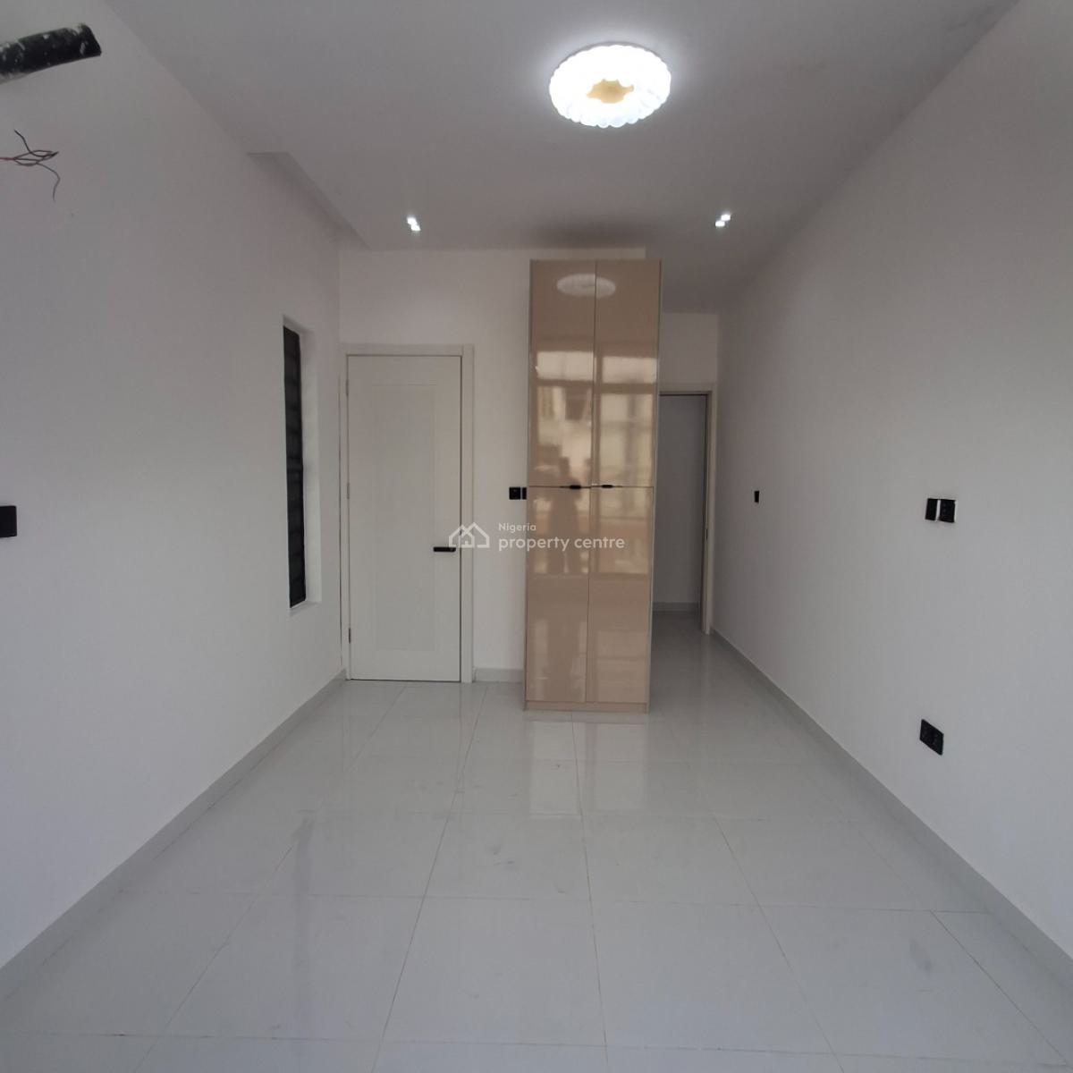 Two Bedroom Apartments, Ologolo, Lekki, Lagos, Flat / Apartment for Sale
