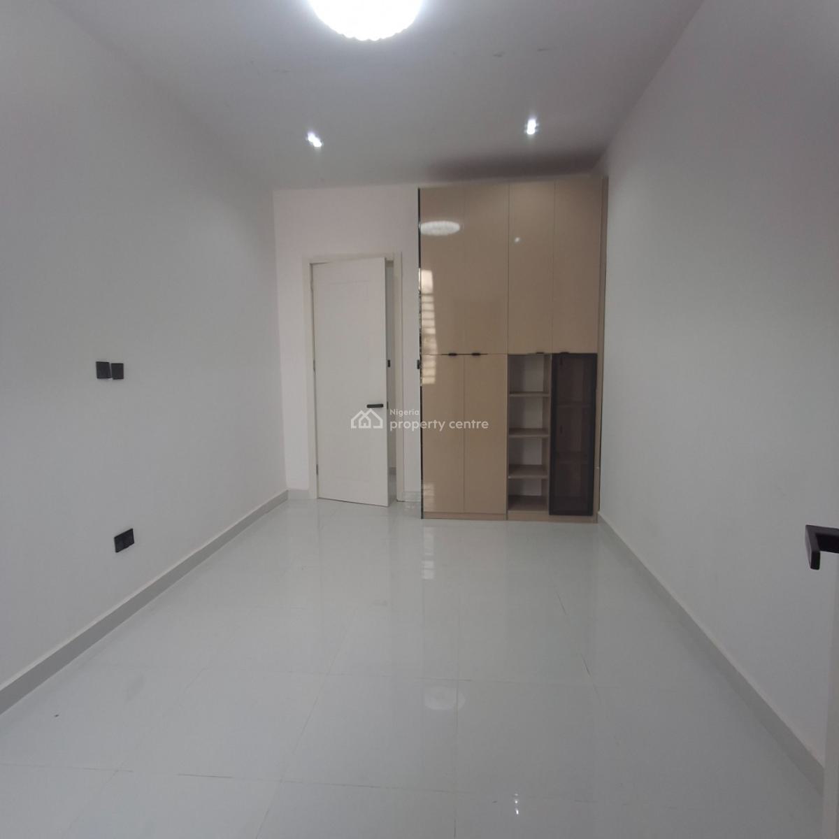 Two Bedroom Apartments, Ologolo, Lekki, Lagos, Flat / Apartment for Sale