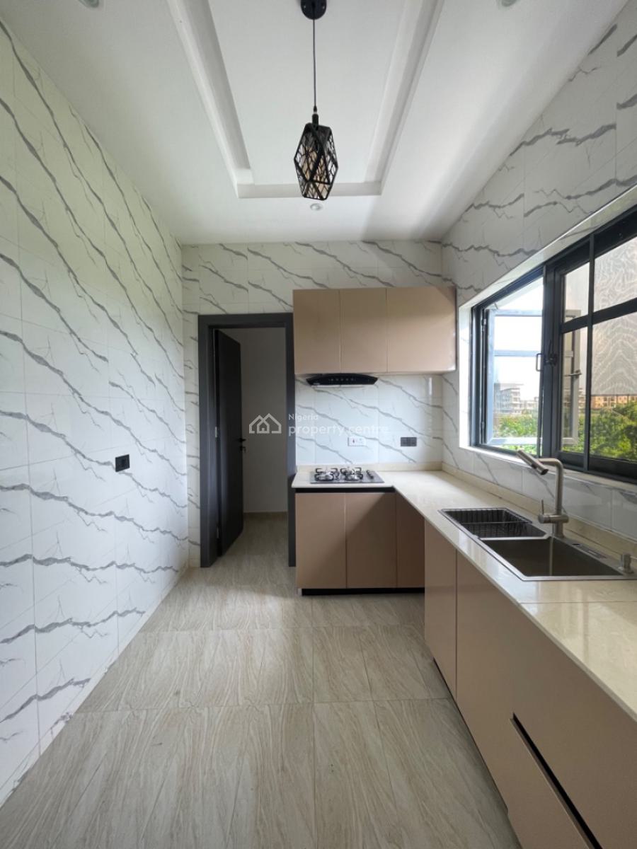 3 Bedroom Flat (upstairs), Sangotedo, Ajah, Lagos, Flat / Apartment for Rent