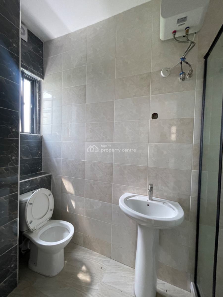 3 Bedroom Flat (upstairs), Sangotedo, Ajah, Lagos, Flat / Apartment for Rent