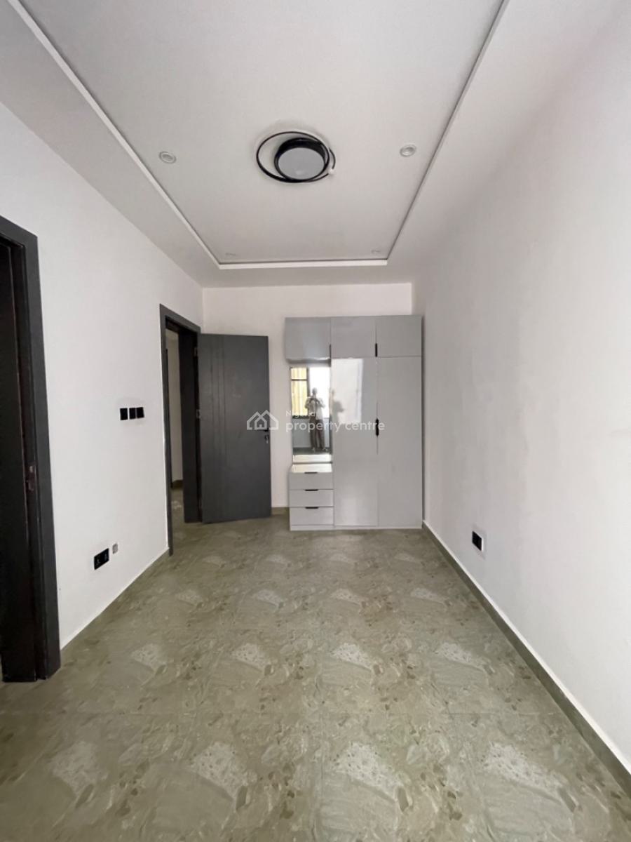 3 Bedroom Flat (upstairs), Sangotedo, Ajah, Lagos, Flat / Apartment for Rent