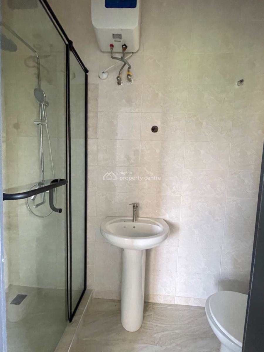 3 Bedroom Flat (upstairs), Sangotedo, Ajah, Lagos, Flat / Apartment for Rent