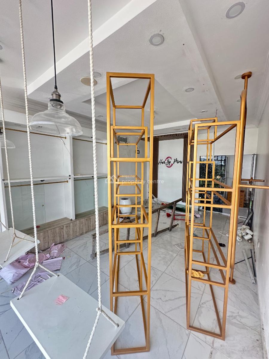 Shop Space on a Busy Road, Lekki Phase 1, Lekki, Lagos, Shop for Rent