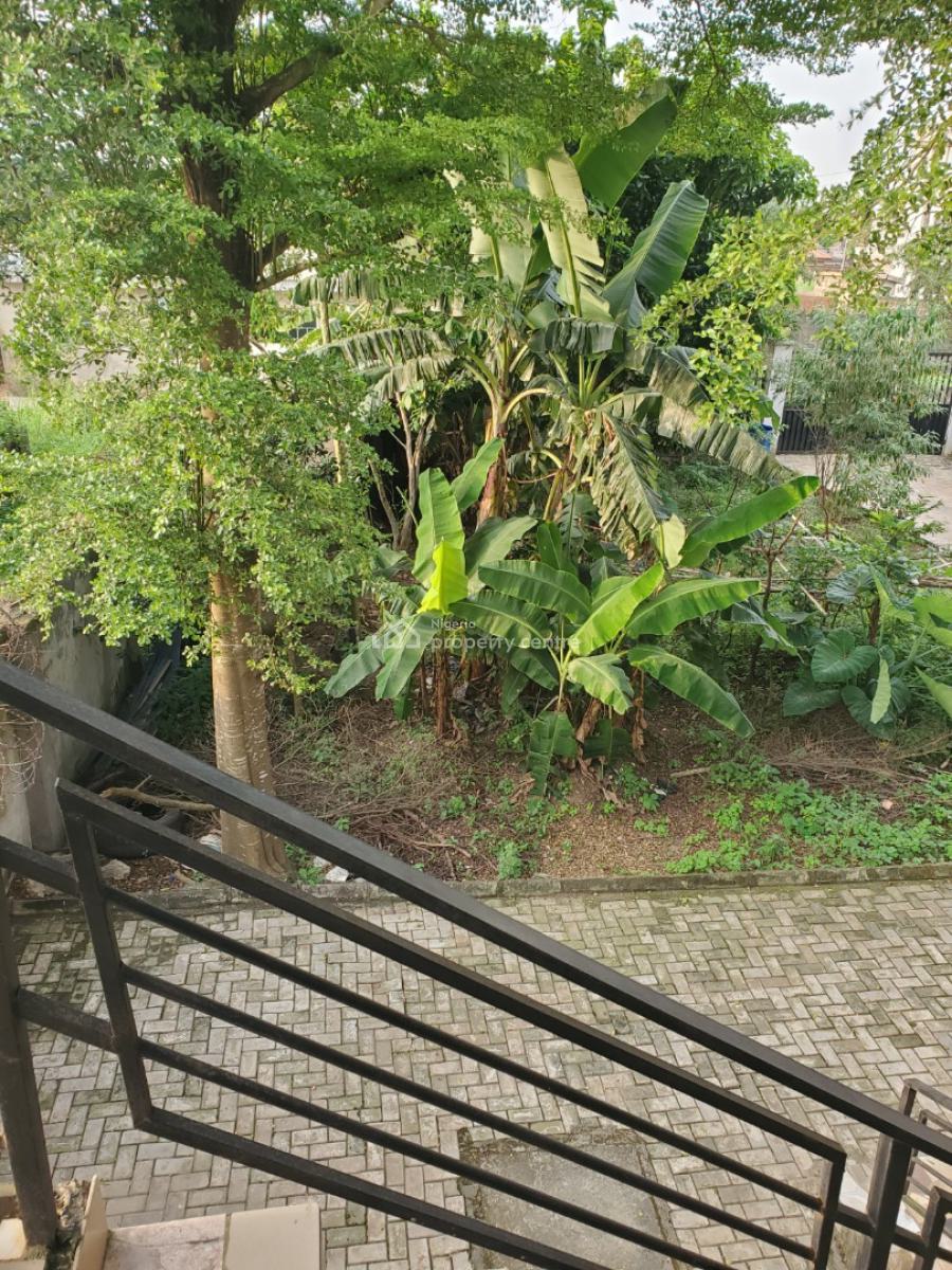 Block of Flats, Behind Makogi Health Centre Road, Makogi Estate, Magboro, Ogun, Block of Flats for Sale