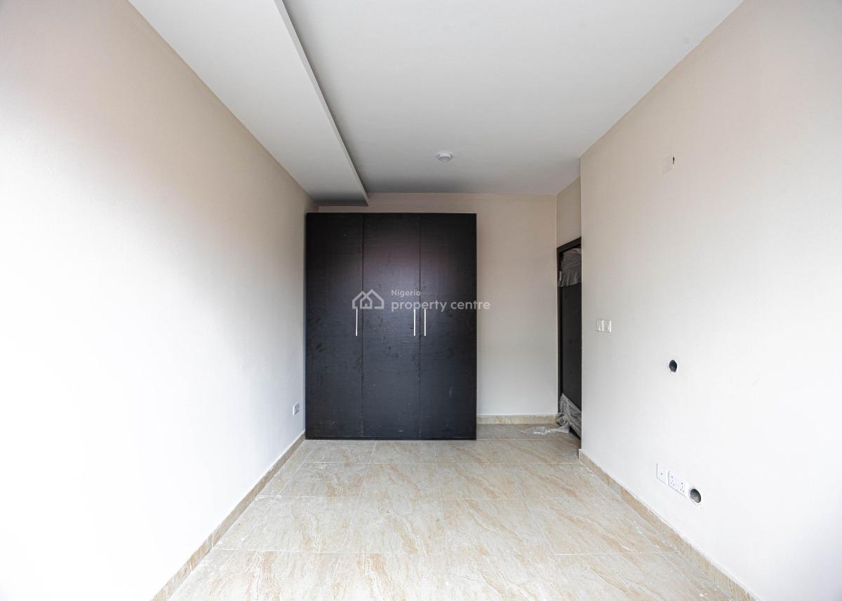 a 3 Bedroom with Bq, By Close to Evercare Hospital, Lekki Phase 1, Lekki, Lagos, Flat / Apartment for Rent