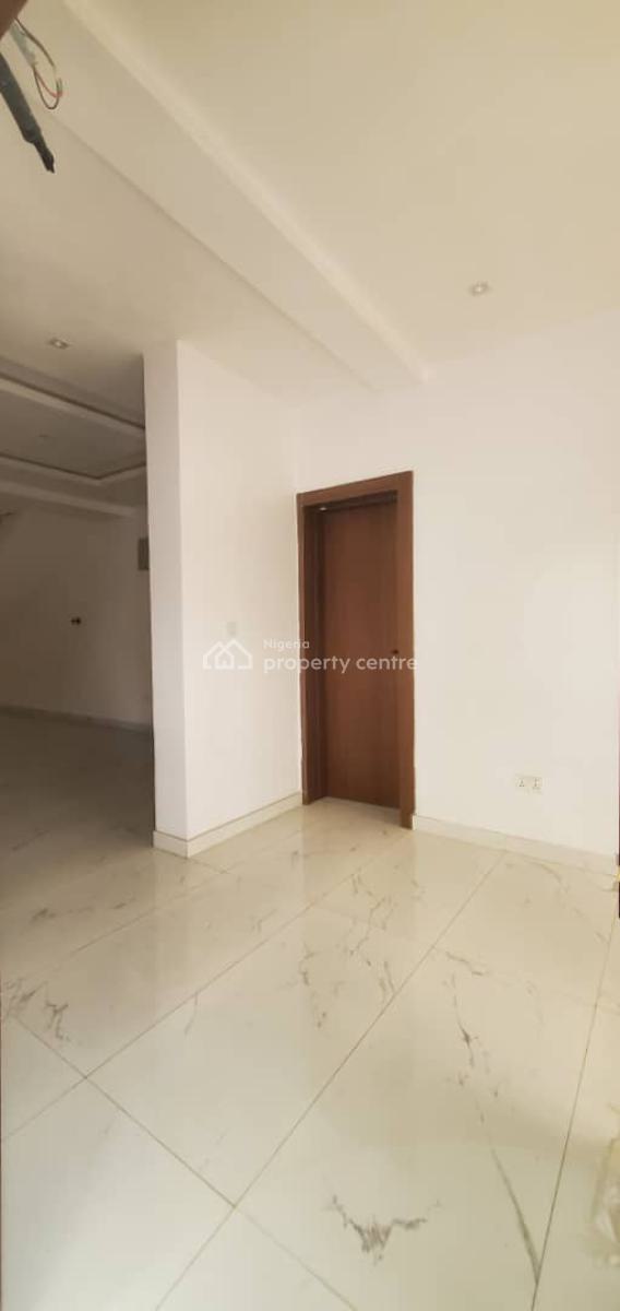 5 Bedrooms Duplex for Commercial and Residential Use, Lekki Phase 1, Lekki, Lagos, Semi-detached Duplex for Rent