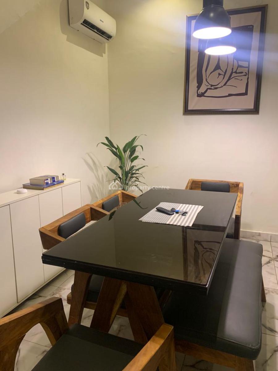 Luxury 3-bedroom Apartment, 17a Ayinde Sanni Street, Gra Phase 1, Magodo, Lagos, House Short Let