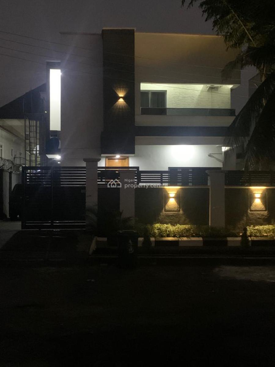 Luxury 3-bedroom Apartment, 17a Ayinde Sanni Street, Gra Phase 1, Magodo, Lagos, House Short Let