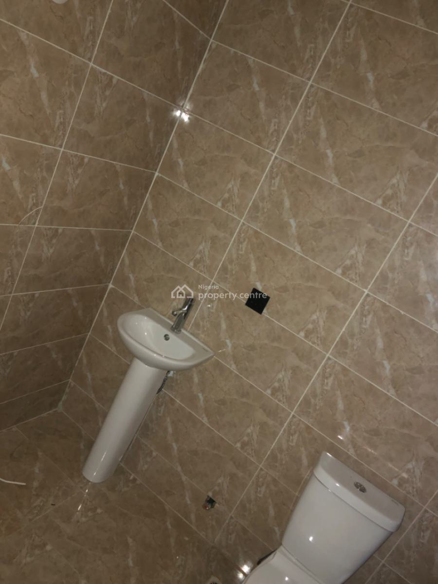 Newly Built 3 Bedroom Apartment with Bq Pool and Gym(video Available), Lekki Phase 1, Lekki, Lagos, Flat / Apartment for Rent