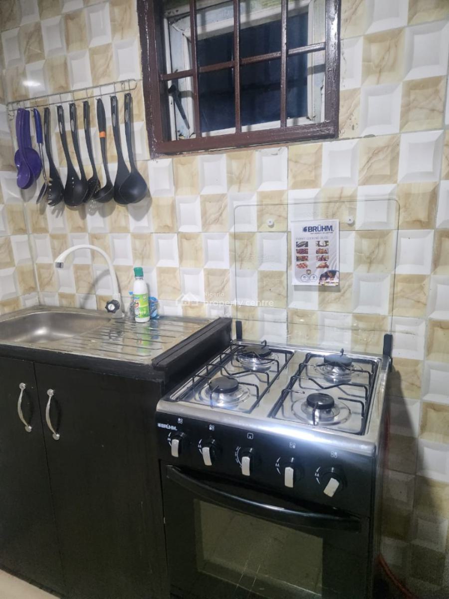 1 Bedroom Apartment, Gra Phase 2, Magodo, Lagos, Mini Flat (room and Parlour) for Rent