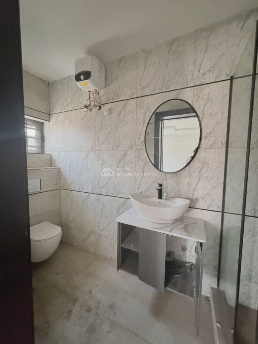 Lovely Built 2 Bedroom Apartment, Ikeja, Lagos, Flat / Apartment for Sale