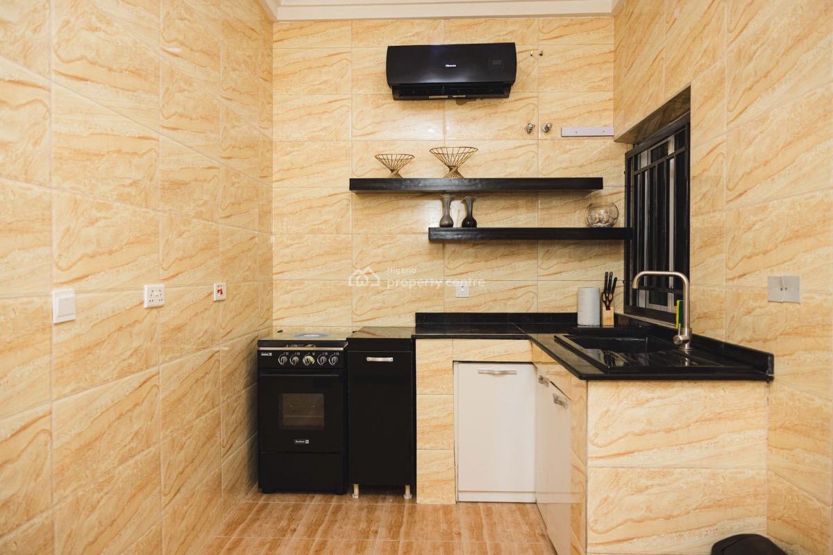 Luxury Smart 2 Bedroom Service and Furnished Apartment, Guzape District, Abuja, Flat / Apartment Short Let