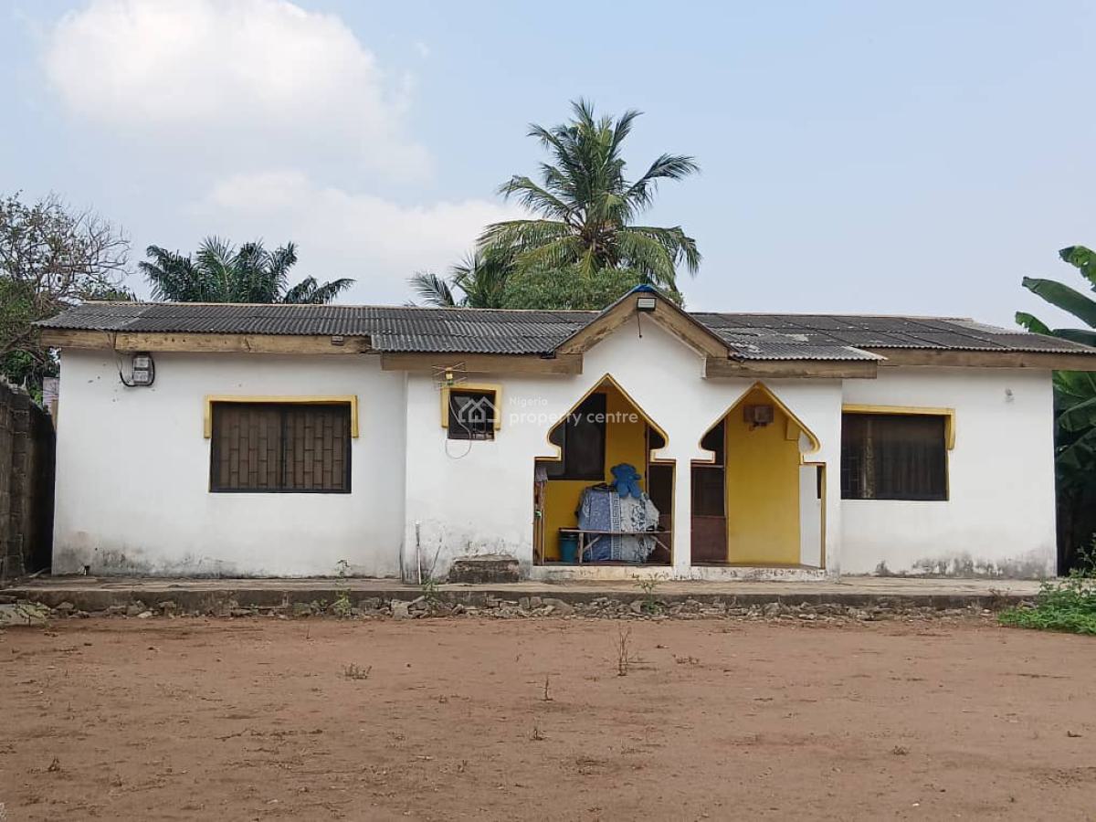 3 Bedrooms Bungalow, Onikanga, Ayobo, Ipaja, Lagos, Detached Bungalow for Sale