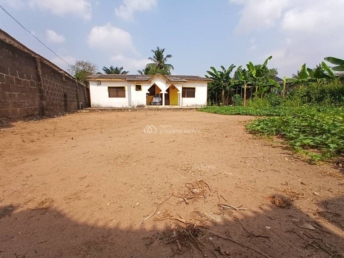 3 Bedrooms Bungalow, Onikanga, Ayobo, Ipaja, Lagos, Detached Bungalow for Sale