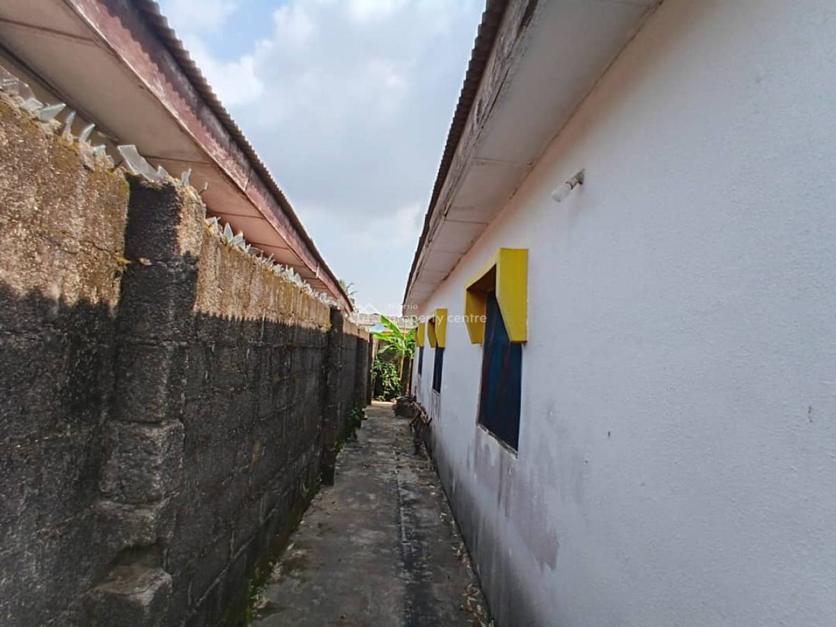 3 Bedrooms Bungalow, Onikanga, Ayobo, Ipaja, Lagos, Detached Bungalow for Sale