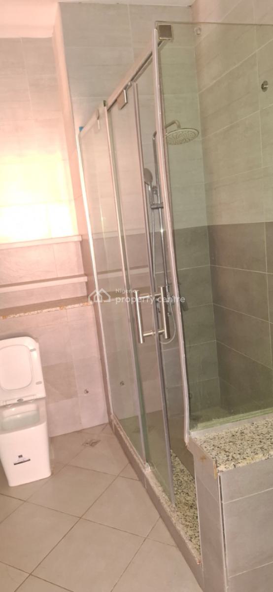 Exclusive Opportunity: Luxurious 3 Bedrooms Apartment with Guest Quarters, Guzape District, Abuja, Flat / Apartment for Sale